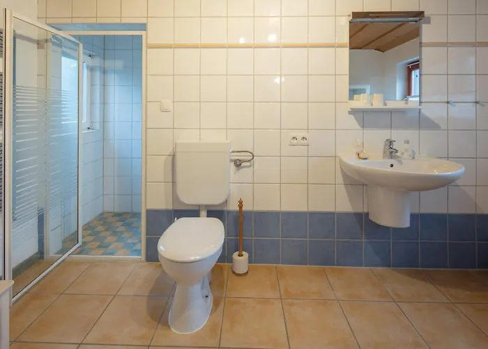 Seeschwalbe Mit Grossem Garten Vakantiehuis